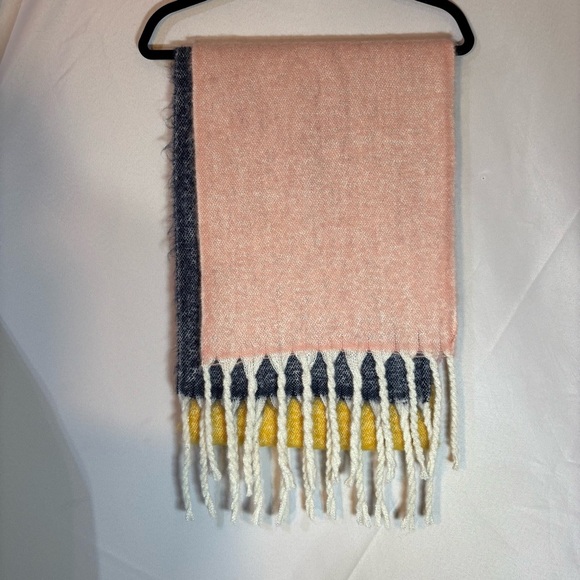 GAP Old Navy Multi-Color Oversized Scarf with Fringe - Picture 9 of 10